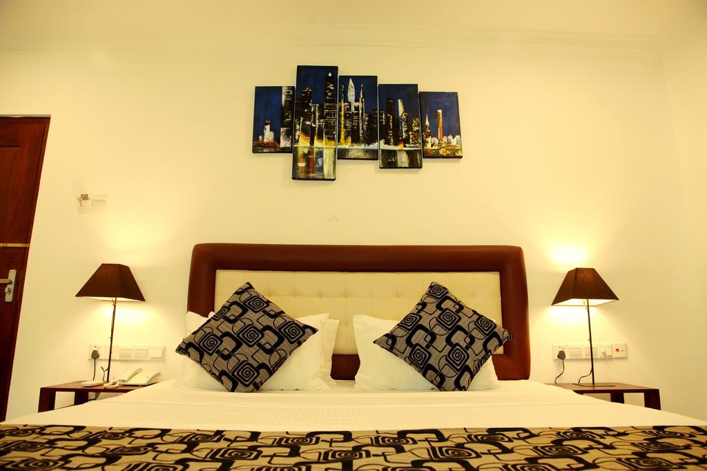Oreeka - Katunayake Airport Transit Hotels Oda fotoğraf