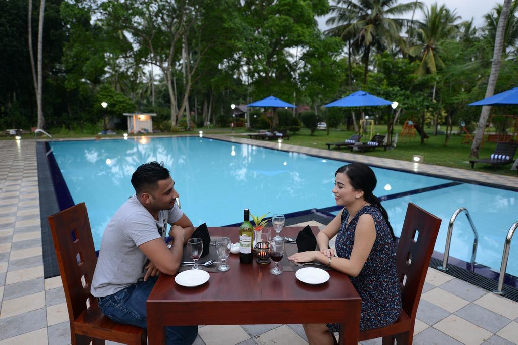 Oreeka - Katunayake Airport Transit Hotels Dış mekan fotoğraf