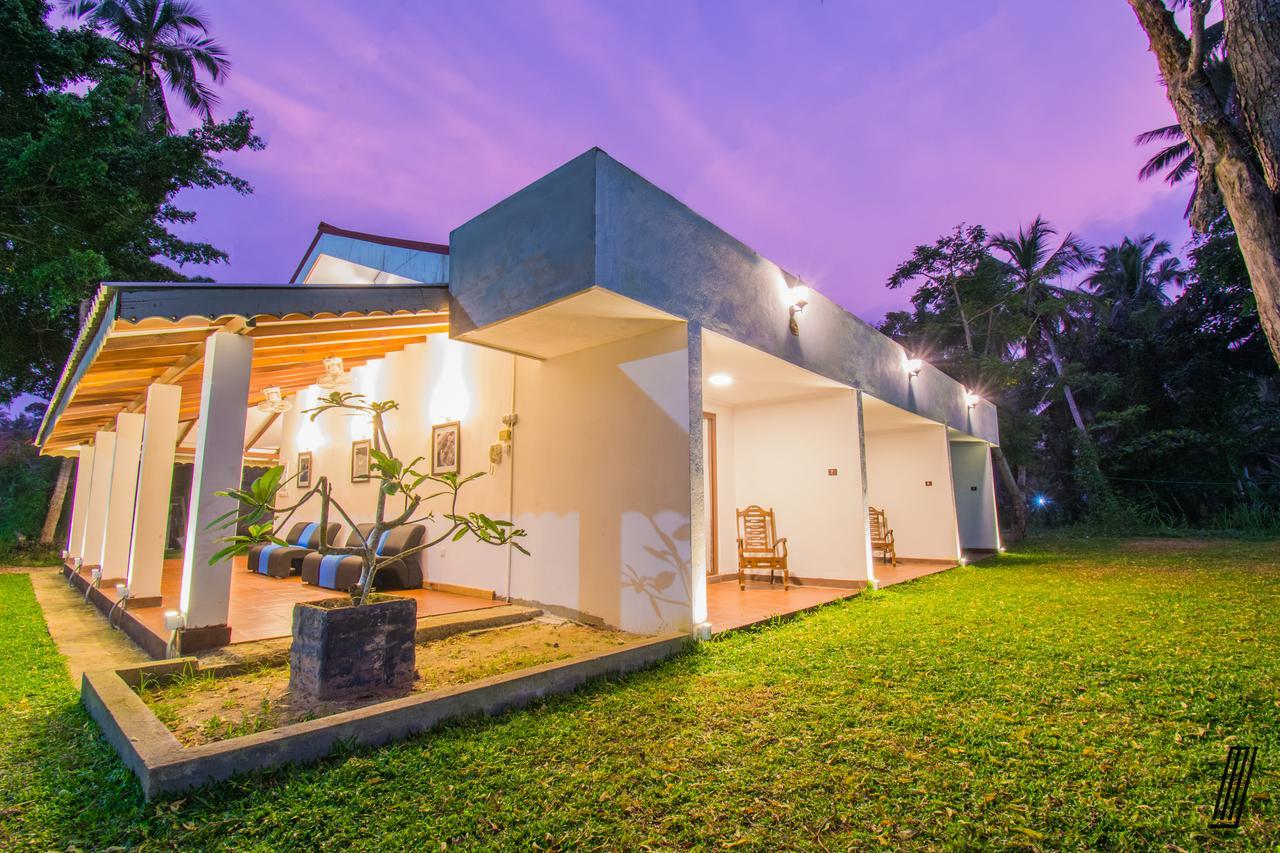 Oreeka - Katunayake Airport Transit Hotels Dış mekan fotoğraf